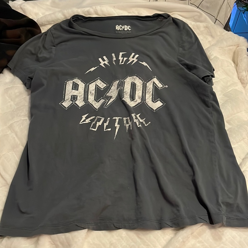 Barely worn
